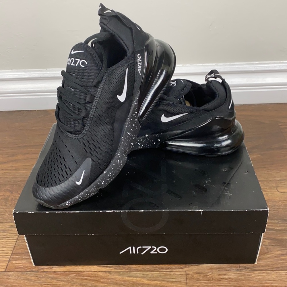 NIKE AIR MAX 270 MEN US 9